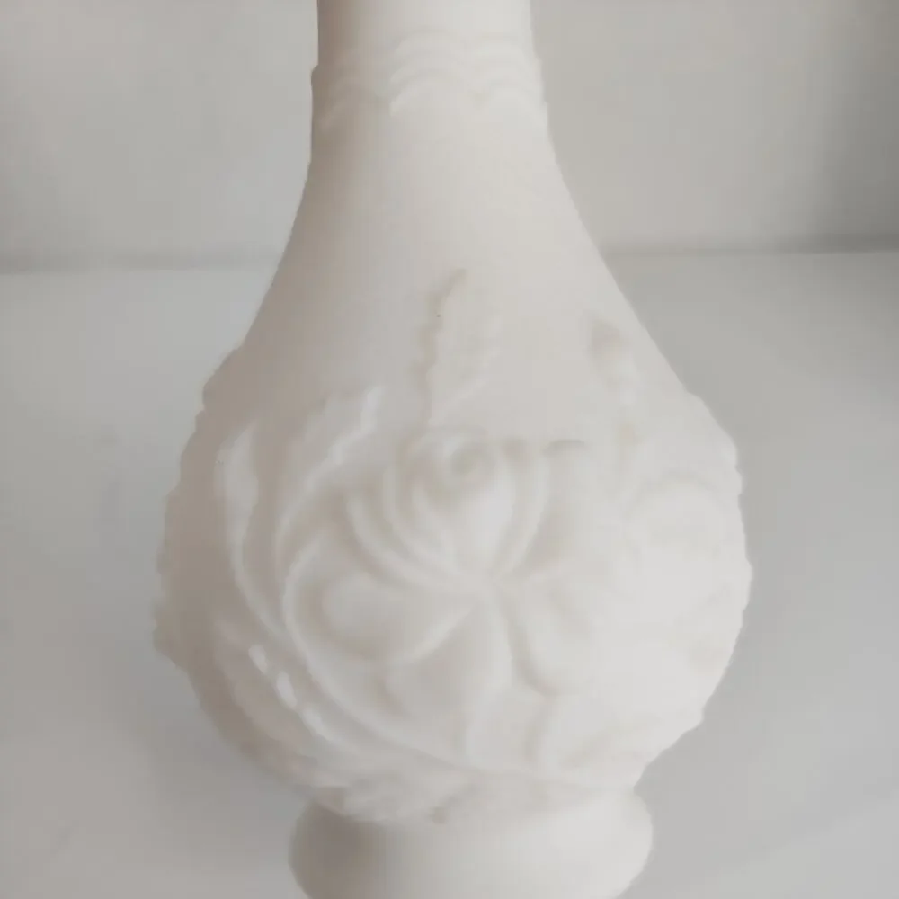 Vtg Imperial Glass White Doeskin Rose 6